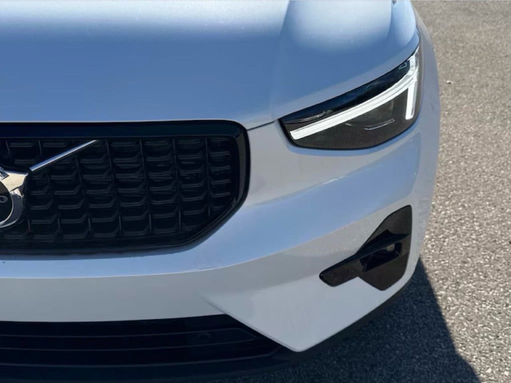 2026 Volvo XC40 Ultra - Photo 9