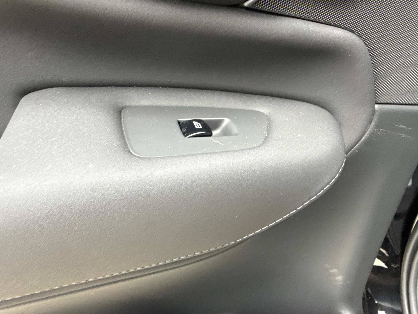 2026 Volvo XC90 Plus - Photo 14