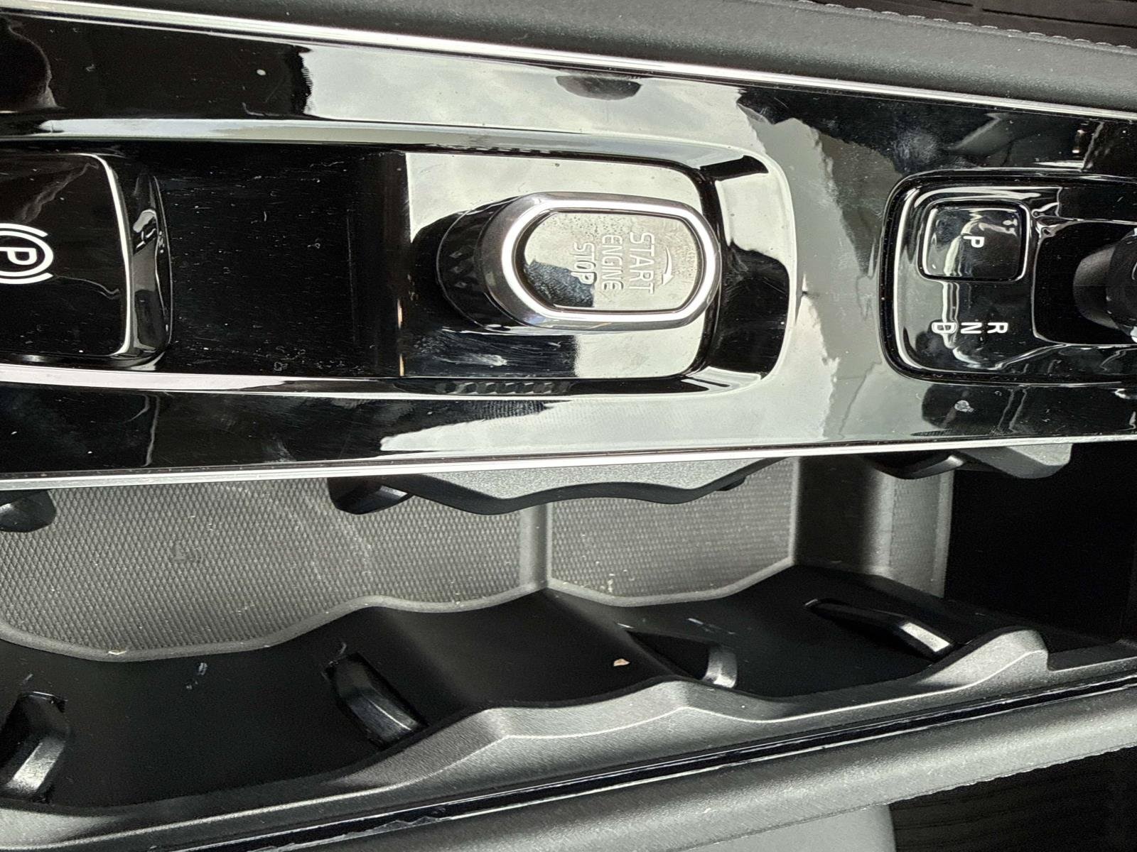 2026 Volvo XC90 Plus - Photo 34