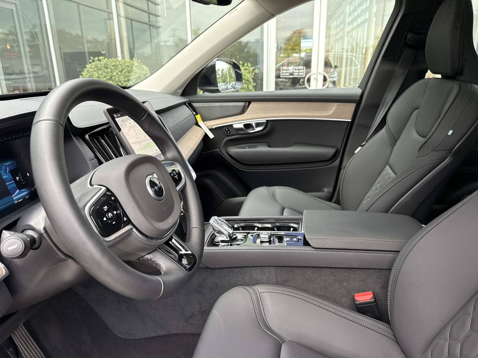 2026 Volvo XC90 Plus - Photo 26