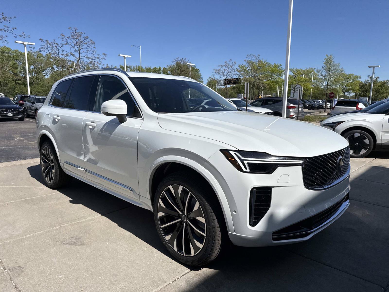 New 2026 Volvo XC90 plug-in hybrid T8 Plus 7-Seater SUV