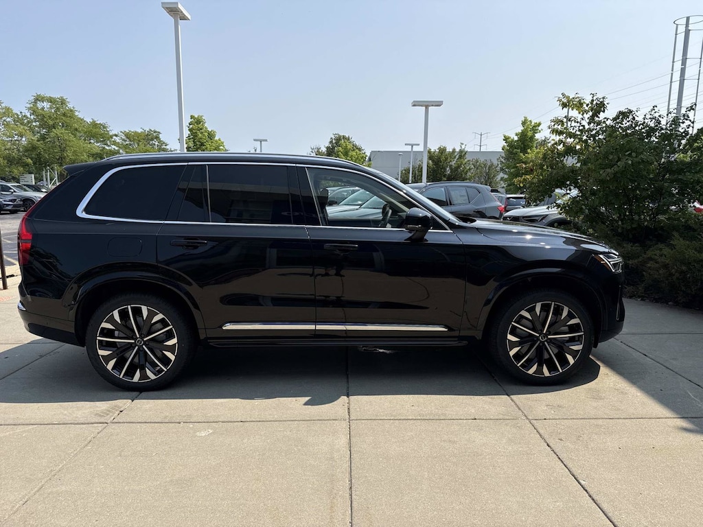 New 2026 Volvo XC90 plug-in hybrid T8 Plus 7-Seater SUV