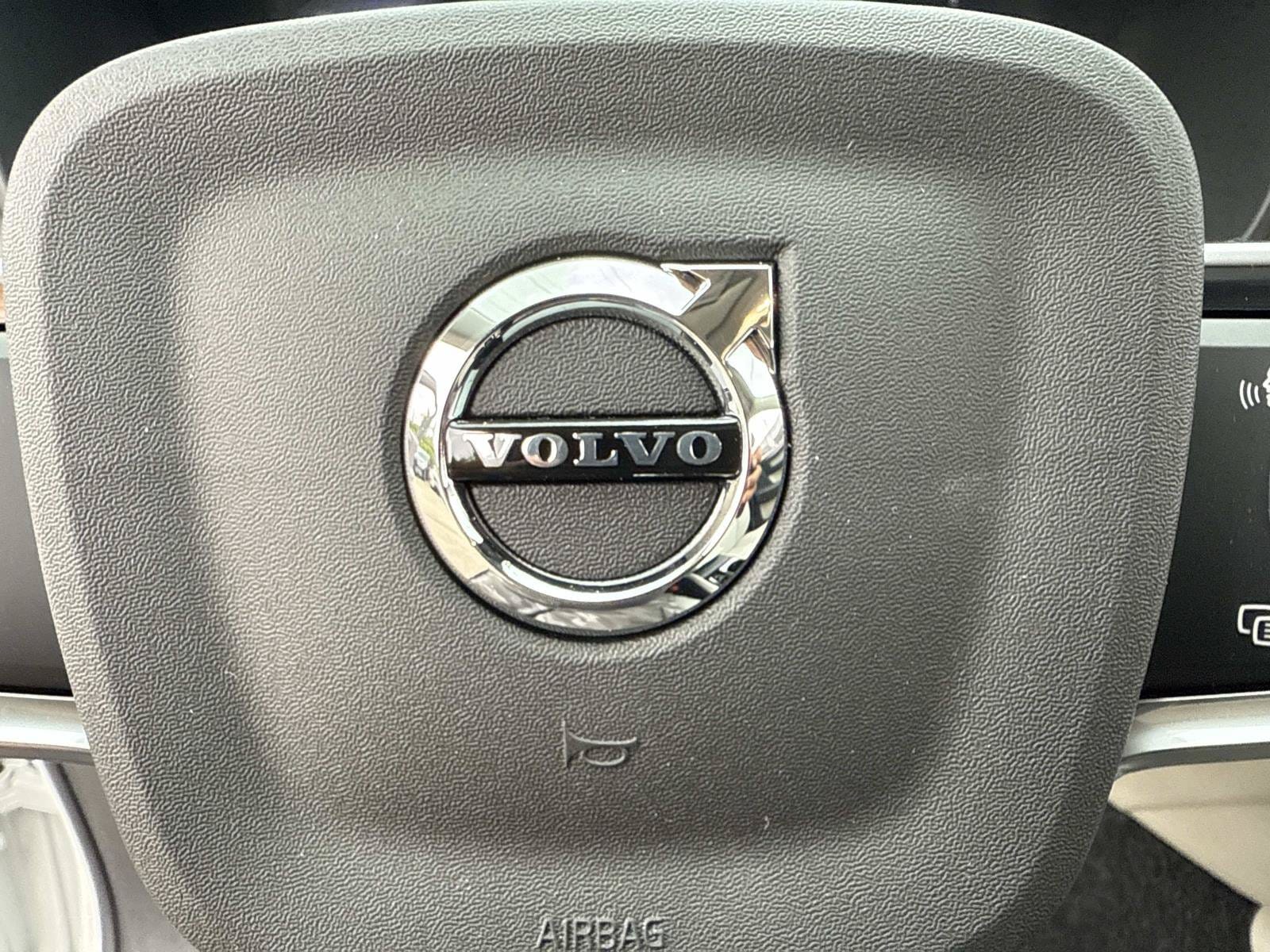 2026 Volvo XC40 Ultra - Photo 35