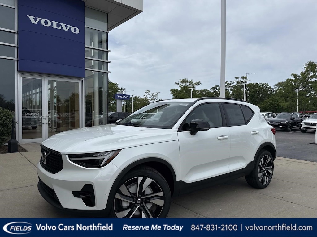 New 2026 Volvo XC40 B5 Ultra SUV