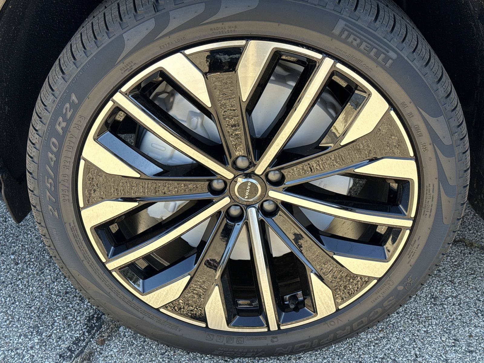 2026 Volvo XC90 Plus - Photo 10