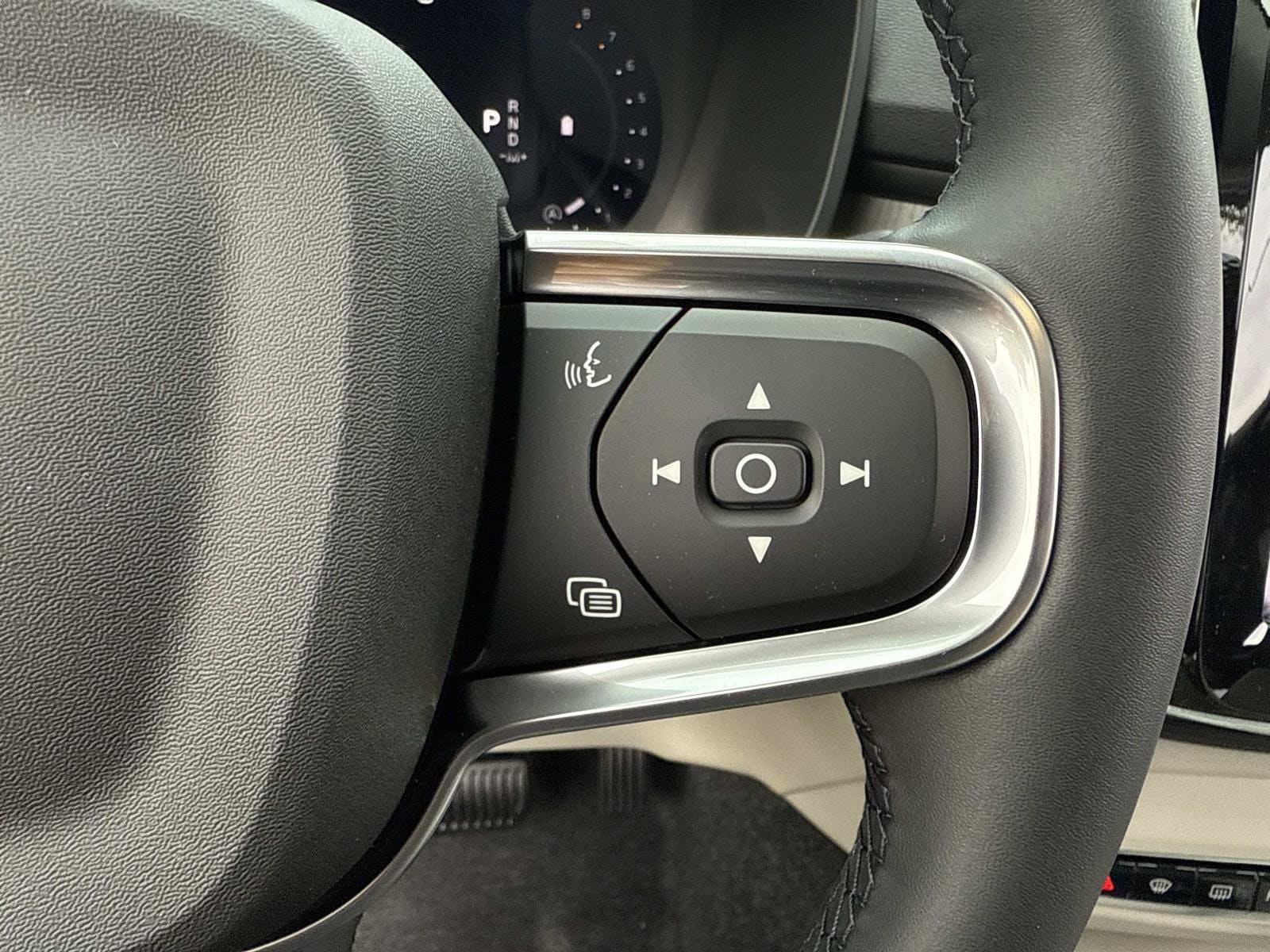 2026 Volvo XC40 Ultra - Photo 32