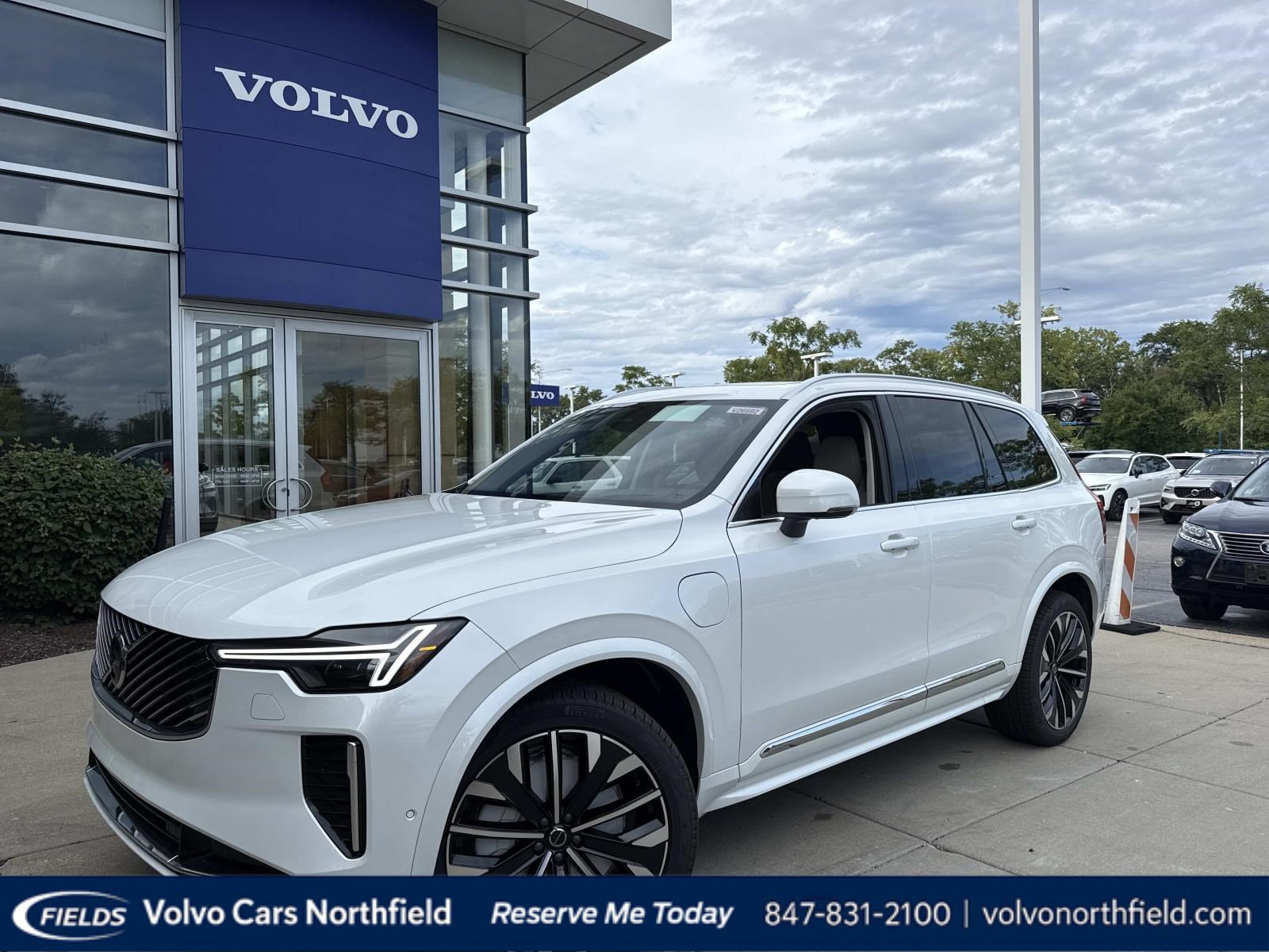 New 2026 Volvo XC90 plug-in hybrid T8 Ultra 7-Seater SUV