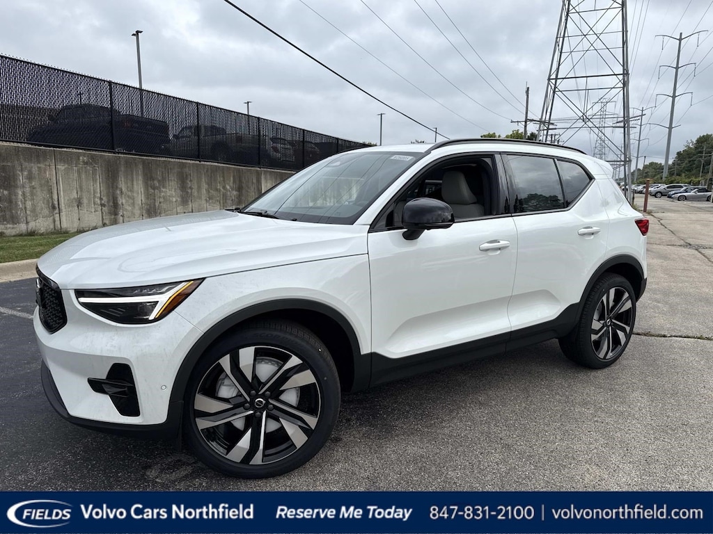 New 2026 Volvo XC40 B5 Ultra SUV