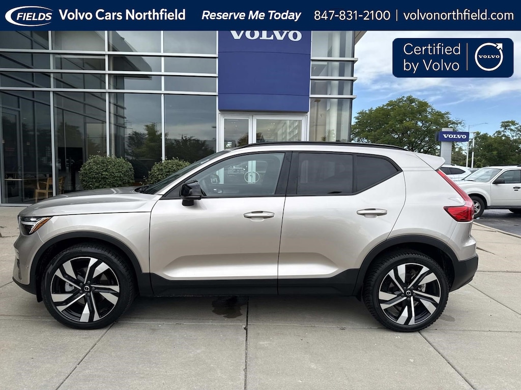Certified 2024 Volvo XC40 B5 Plus Dark Theme SUV