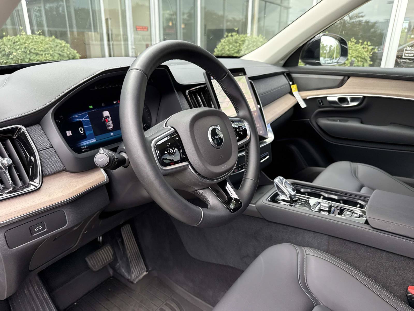 2026 Volvo XC90 Plus - Photo 27