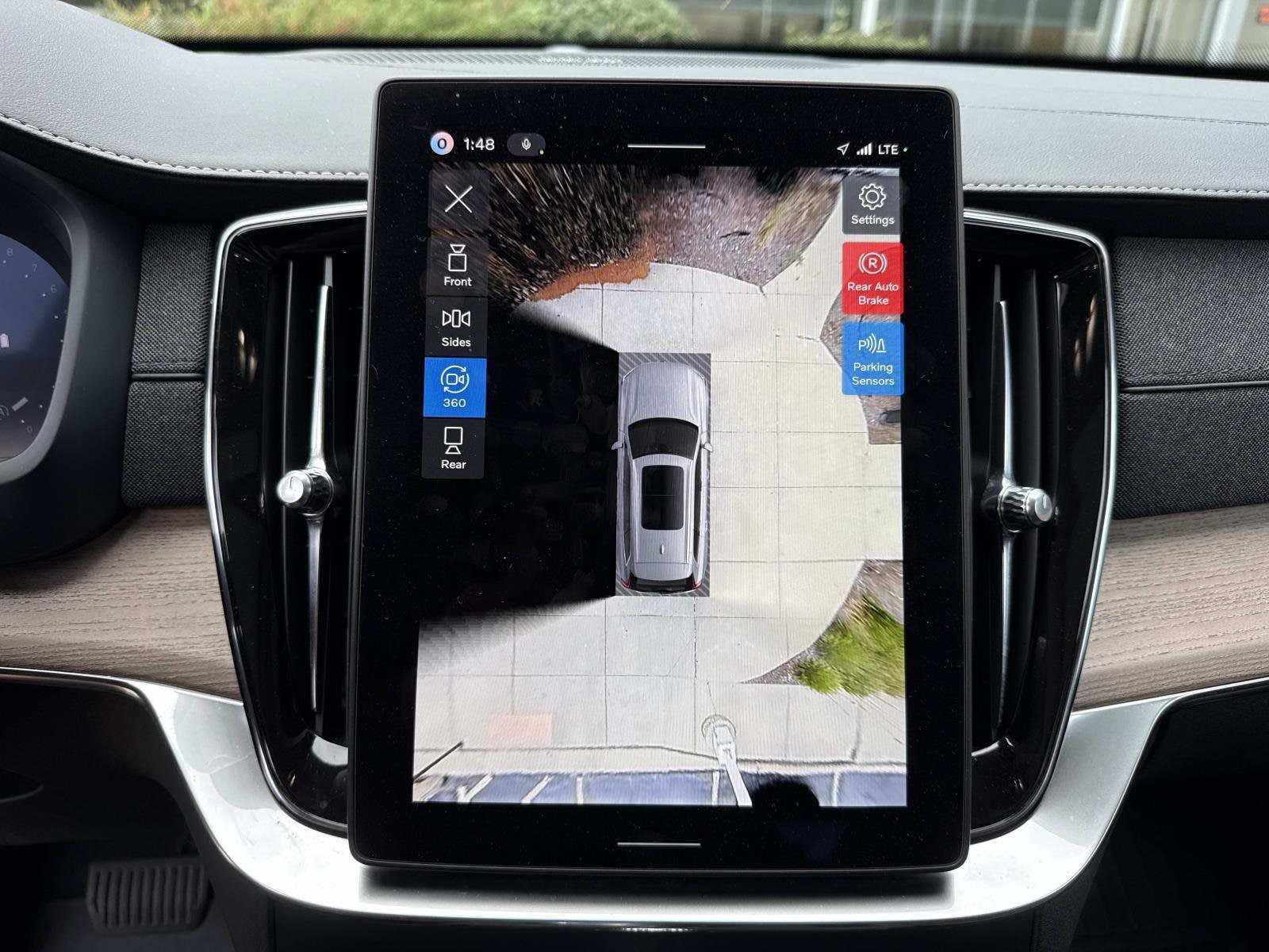 2026 Volvo XC90 Plus - Photo 31