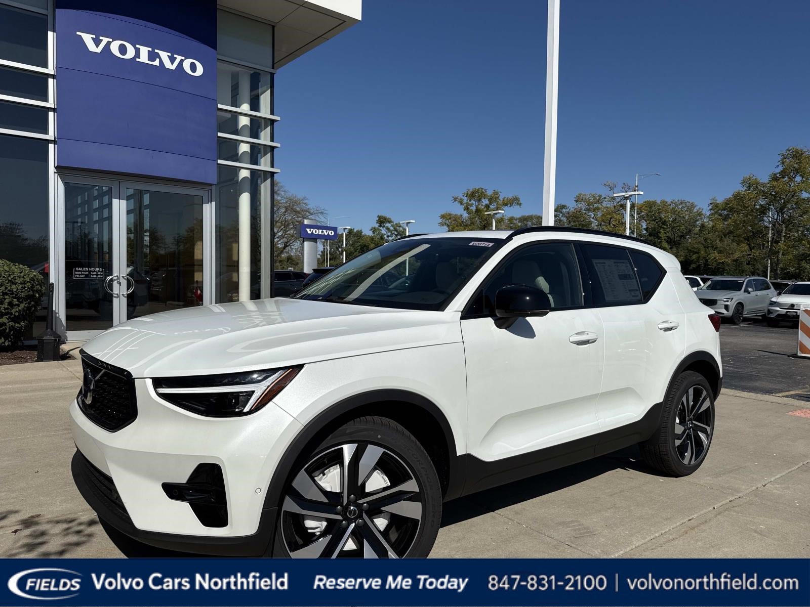 New 2026 Volvo XC40 B5 Ultra SUV