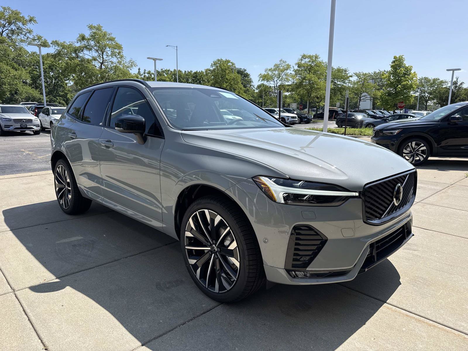 New 2026 Volvo XC60 B5 Ultra SUV