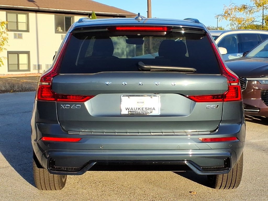 New 2026 Volvo XC60 B5 Ultra SUV