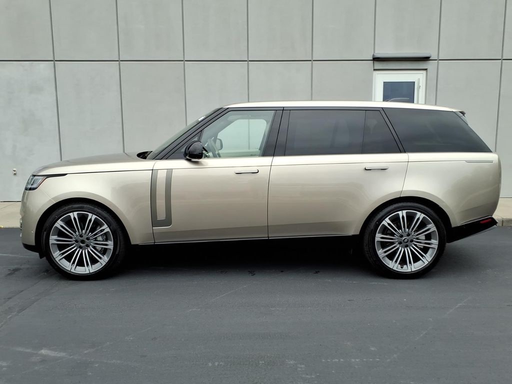 Used 2025 Land Rover Range Rover SE SUV