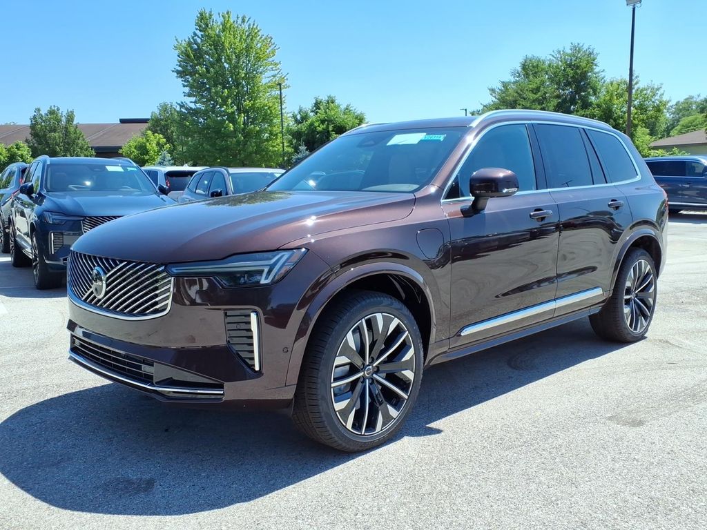 New 2026 Volvo XC90 plug-in hybrid T8 Plus 7-Seater SUV