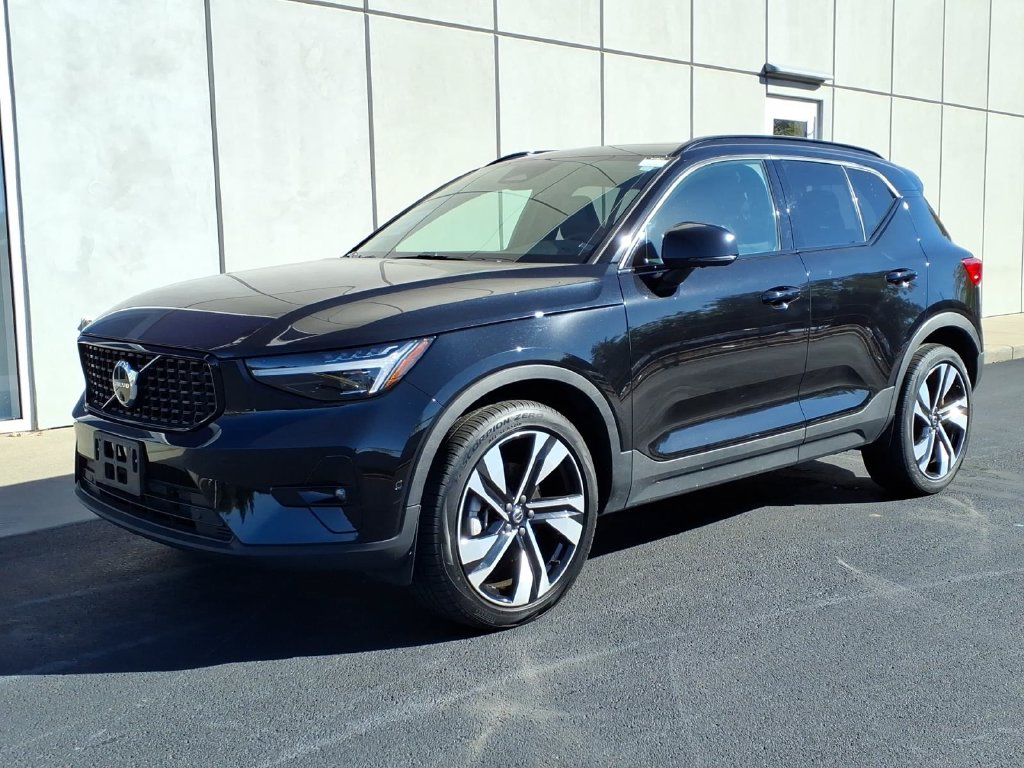 2024 Volvo XC40