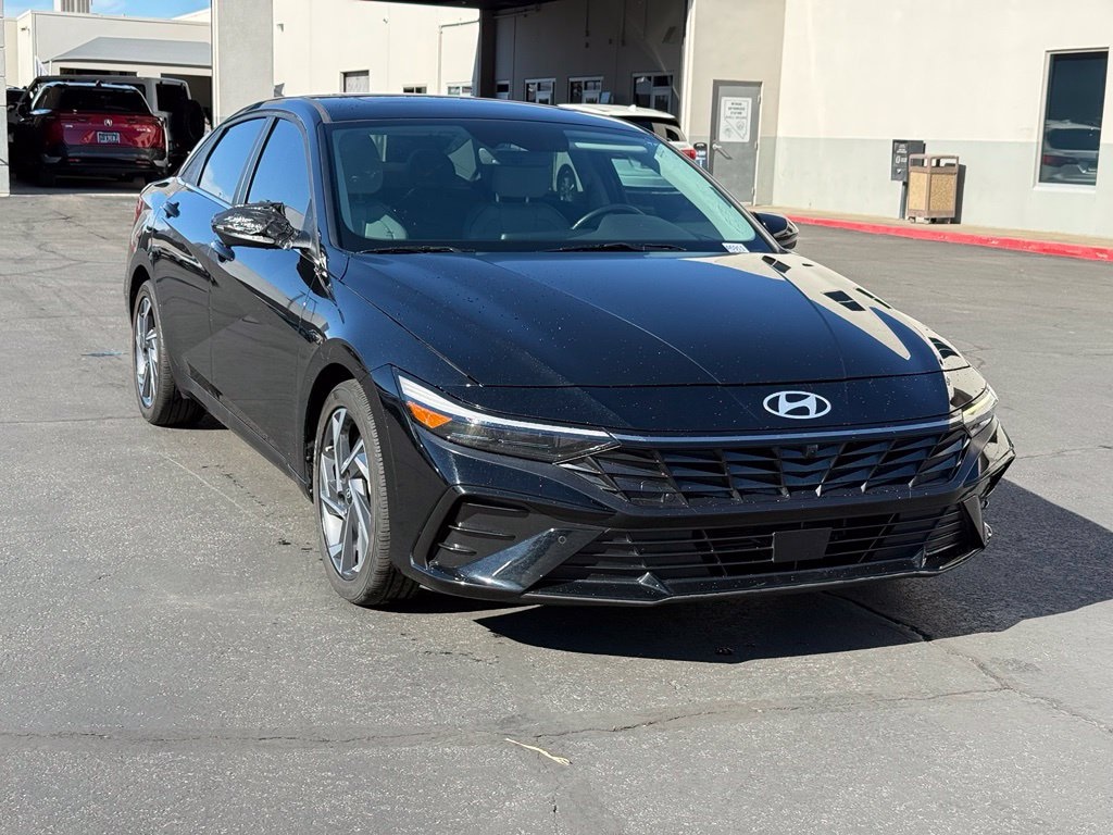 Used 2024 Hyundai Elantra Limited Sedan