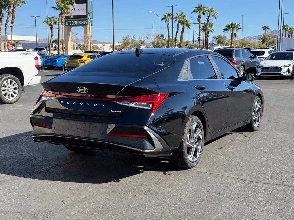 Used 2024 Hyundai Elantra Limited Sedan