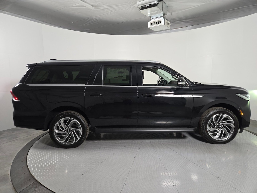 New 2026 Lincoln Navigator L Premiere SUV