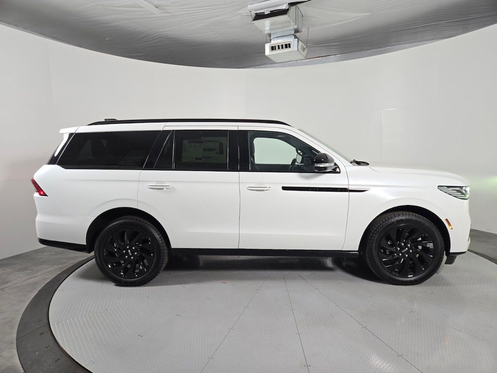 New 2027 Lincoln Navigator Reserve SUV