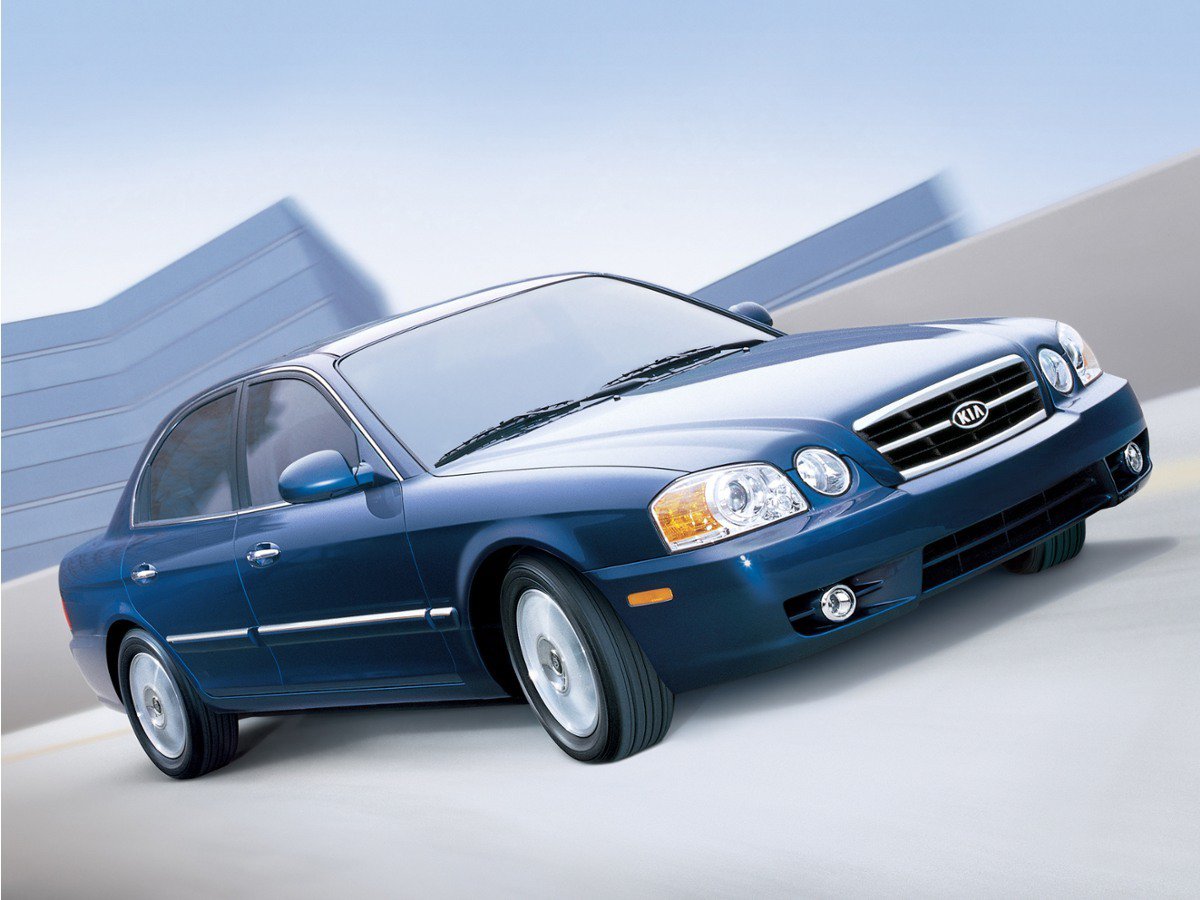 2004 Kia Optima Sedan KNAGD126645321704