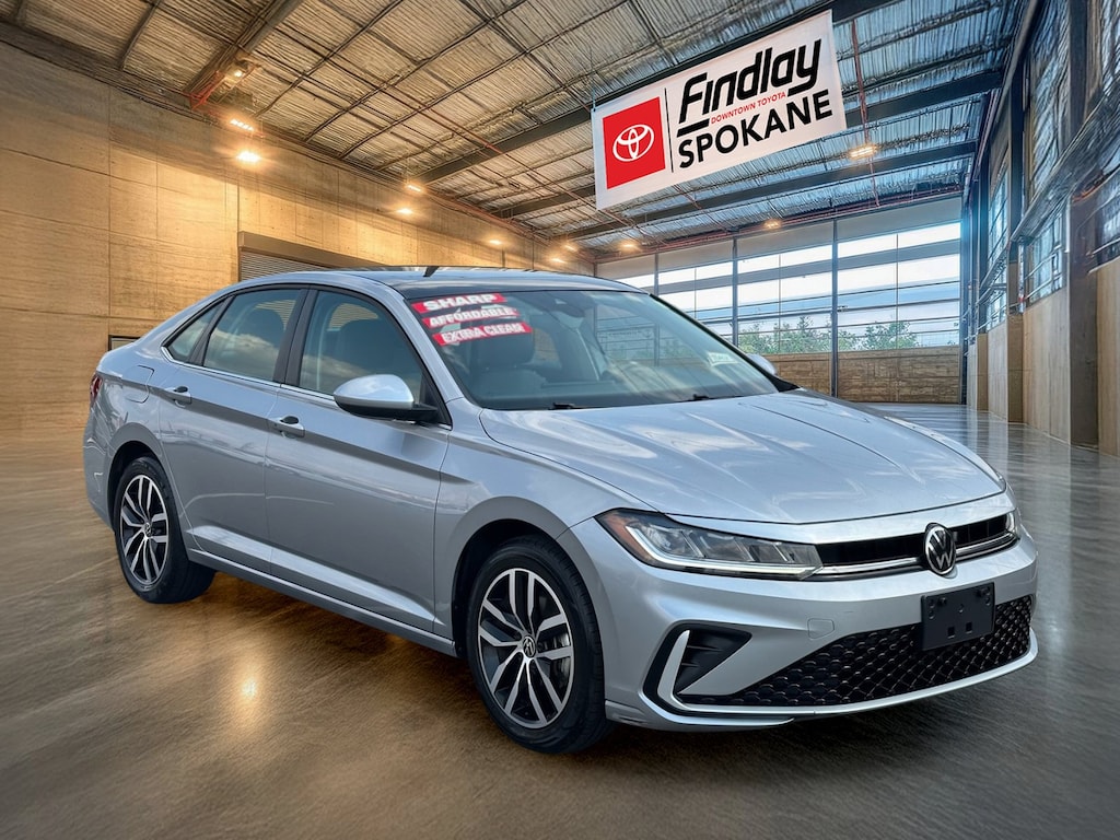 Used 2025 Volkswagen Jetta 1.5T SE Sedan