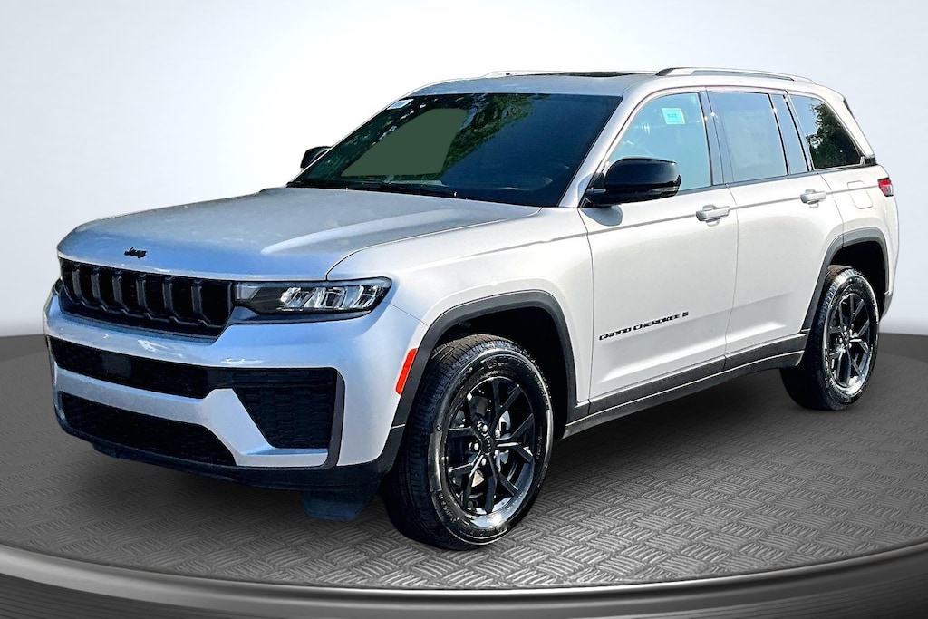 New 2026 Jeep Grand Cherokee LAREDO ALTITUDE 4X4 Sport Utility