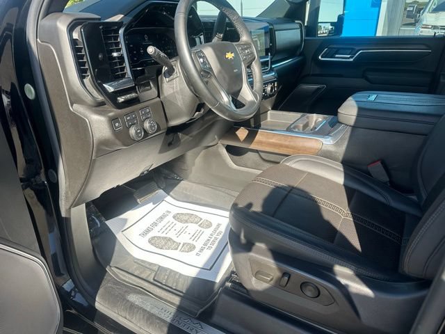 2025 Chevrolet Silverado 2500HD High Country - Photo 14