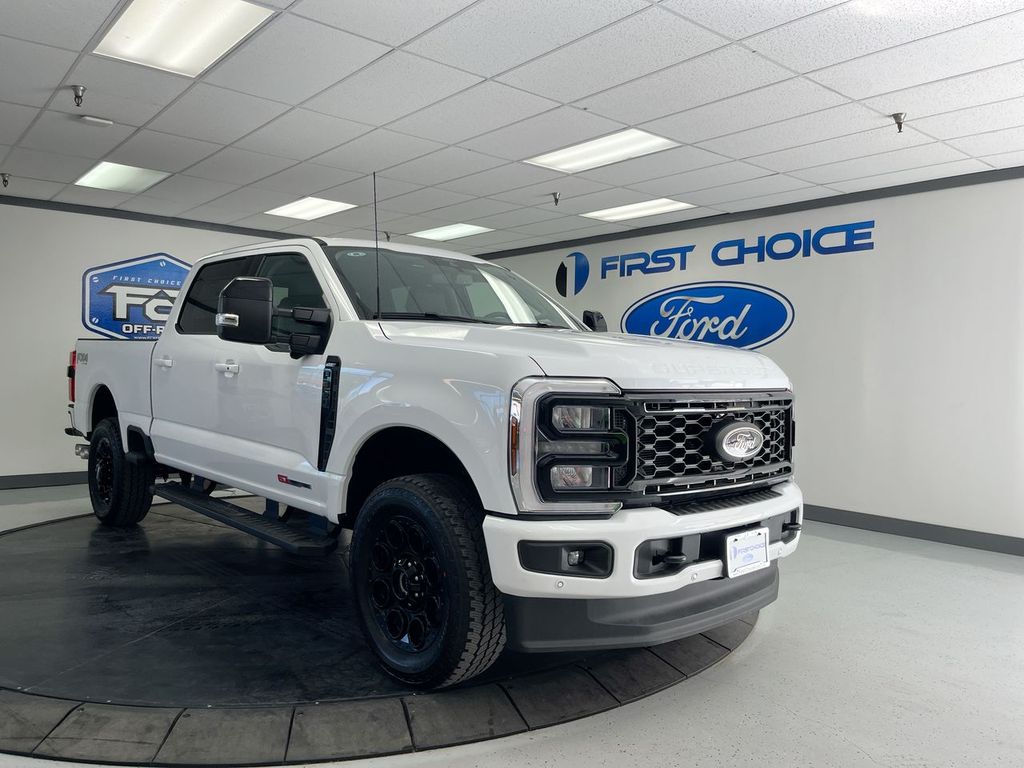 2026 Ford Super Duty F-350 SRW Lariat Crew Cab Pickup