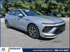 2026 Hyundai Sonata Hybrid Blue Sedan