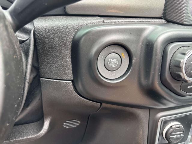 2023 Jeep Wrangler 4-Door Sahara - Photo 28