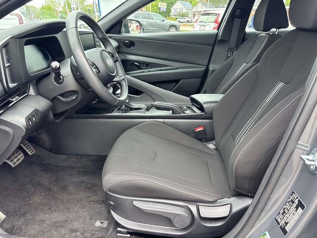 2025 Hyundai Elantra SEL - Photo 9