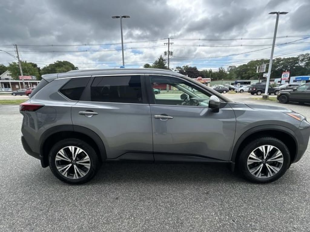 Certified 2022 Nissan Rogue SV SUV