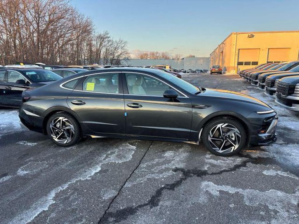 New 2026 Hyundai Sonata SEL Sport Sedan