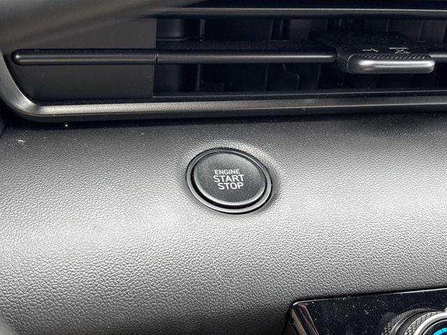 2025 Hyundai Elantra SEL - Photo 25