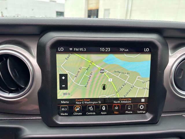 2023 Jeep Wrangler 4-Door Sahara - Photo 20
