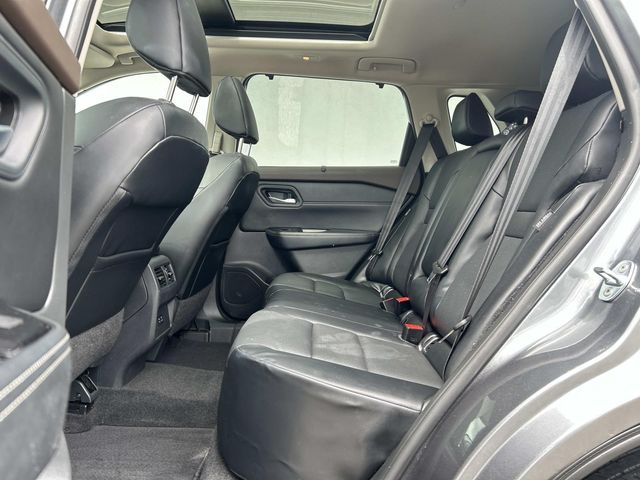 2022 Nissan Rogue SV - Photo 16