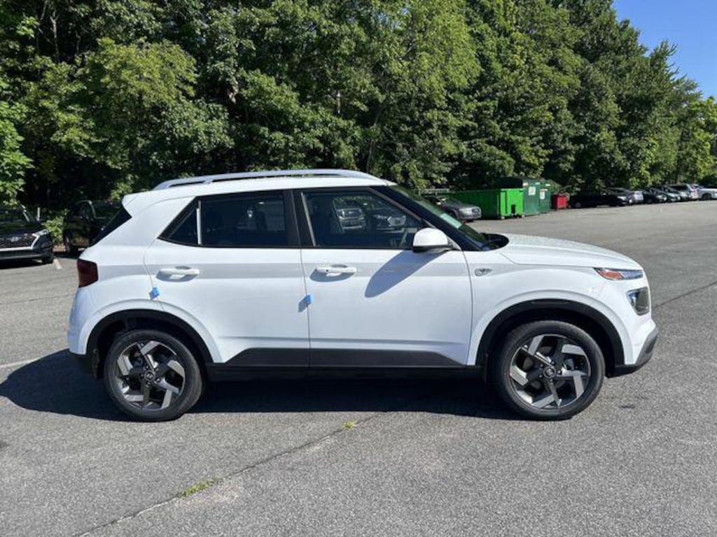 New 2026 Hyundai Venue SEL SUV