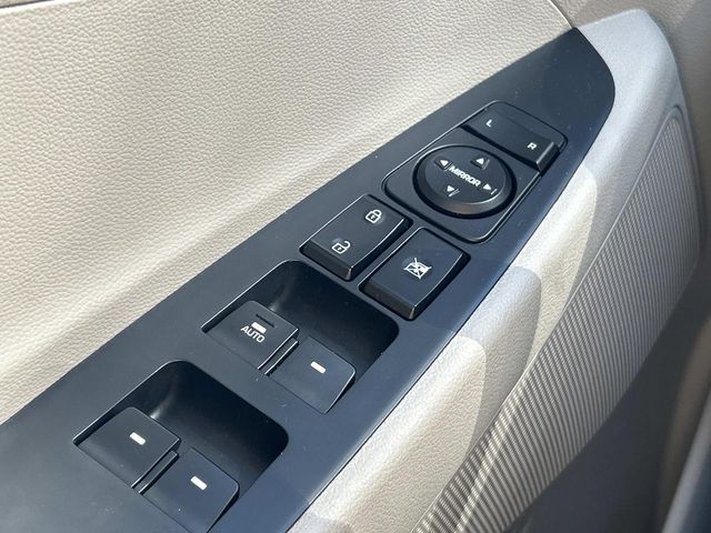 2021 Hyundai Tucson Value - Photo 31