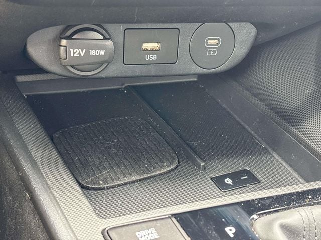 2025 Hyundai Elantra SEL - Photo 22