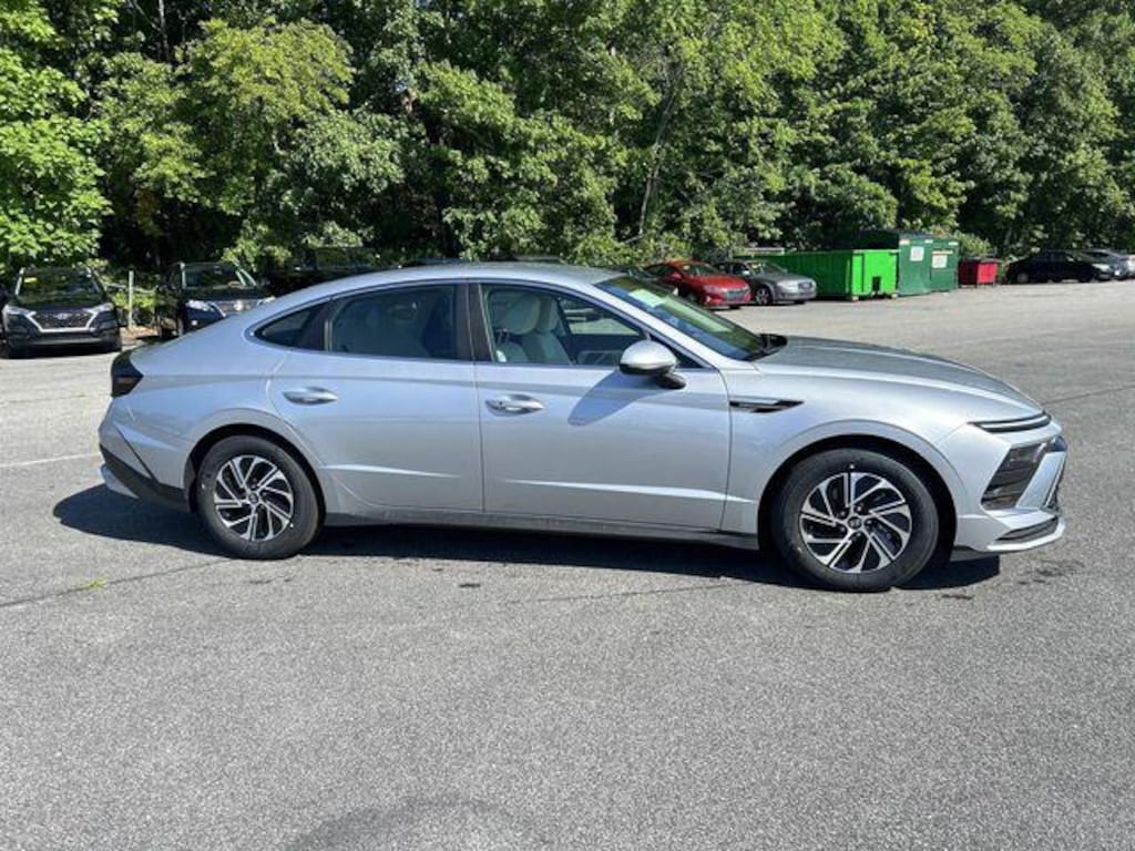 New 2026 Hyundai Sonata Hybrid Blue Sedan