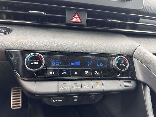2025 Hyundai Elantra SEL - Photo 21
