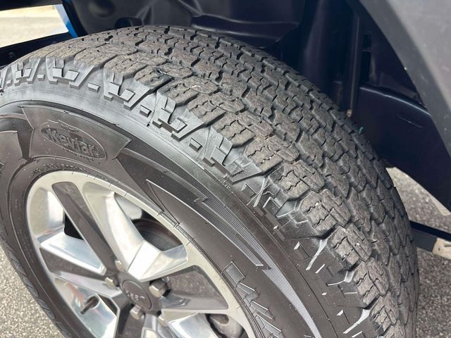 2023 Jeep Wrangler 4-Door Sahara - Photo 10