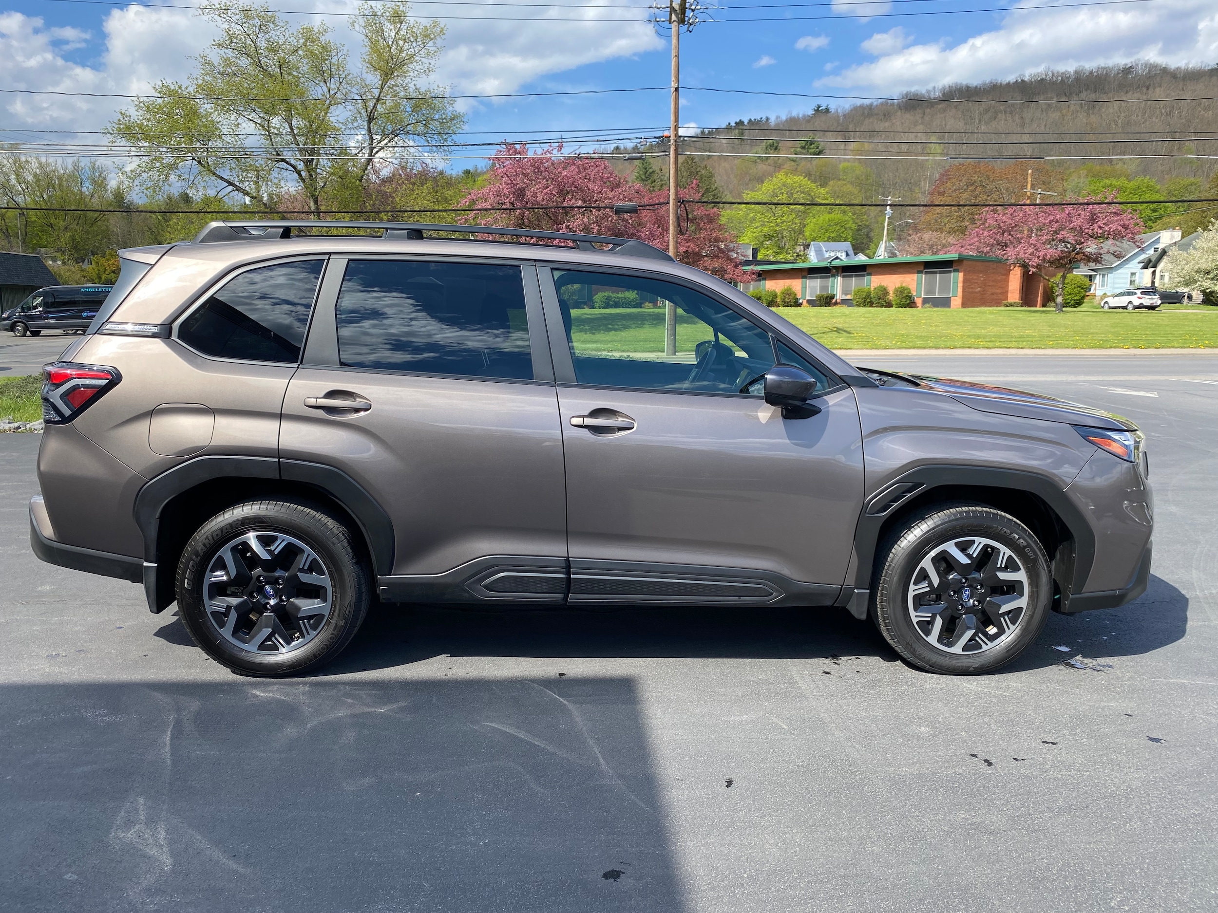 2025 Subaru Forester Premium - Photo 5