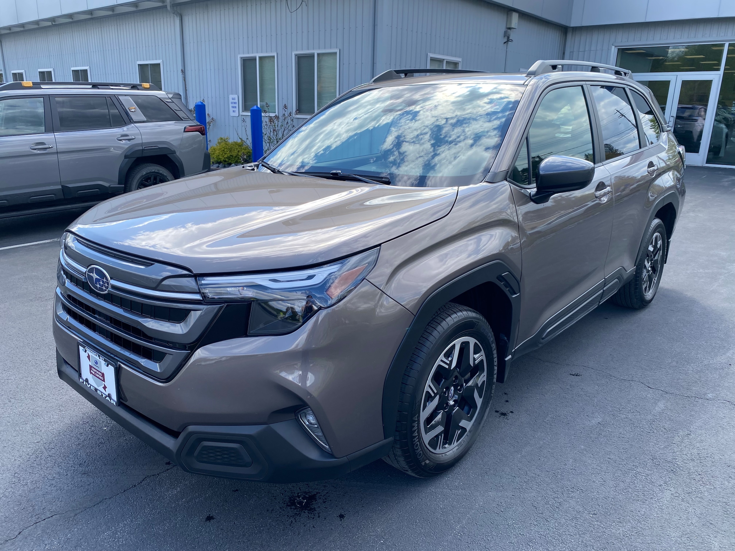 2025 Subaru Forester Premium - Photo 2