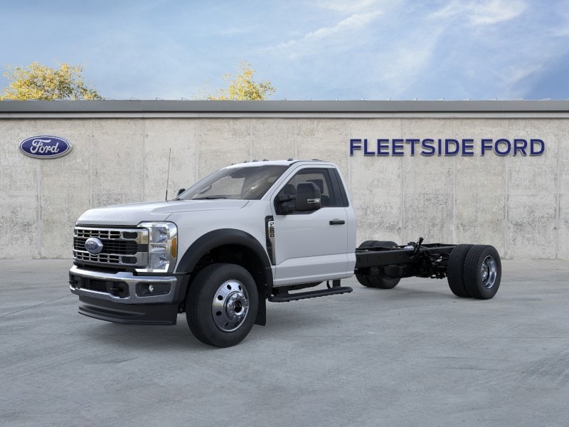 2026 Ford F-600 Super Duty Chassis Cab XLT