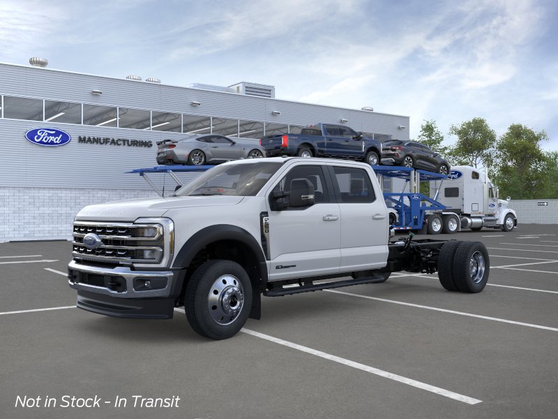 2026 Ford F-550 Super Duty Chassis Cab Lariat