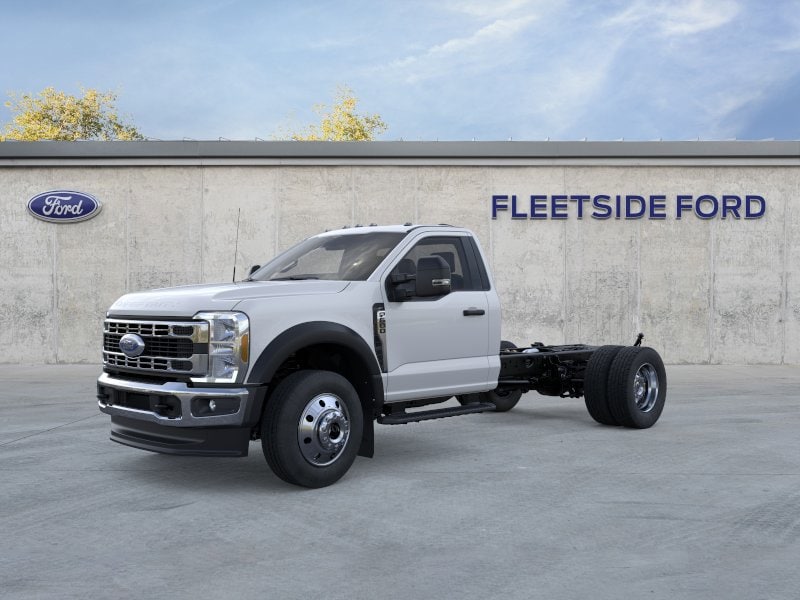 2025 Ford F-600 Super Duty Chassis Cab