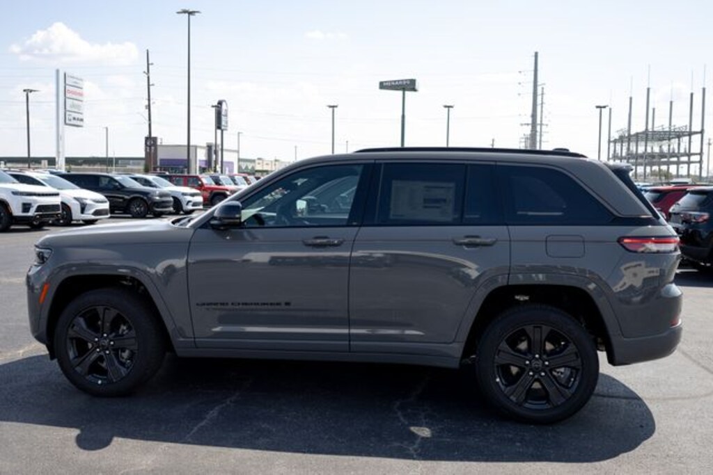 New 2027 Jeep Grand Cherokee Limited Reserve Sport Utility